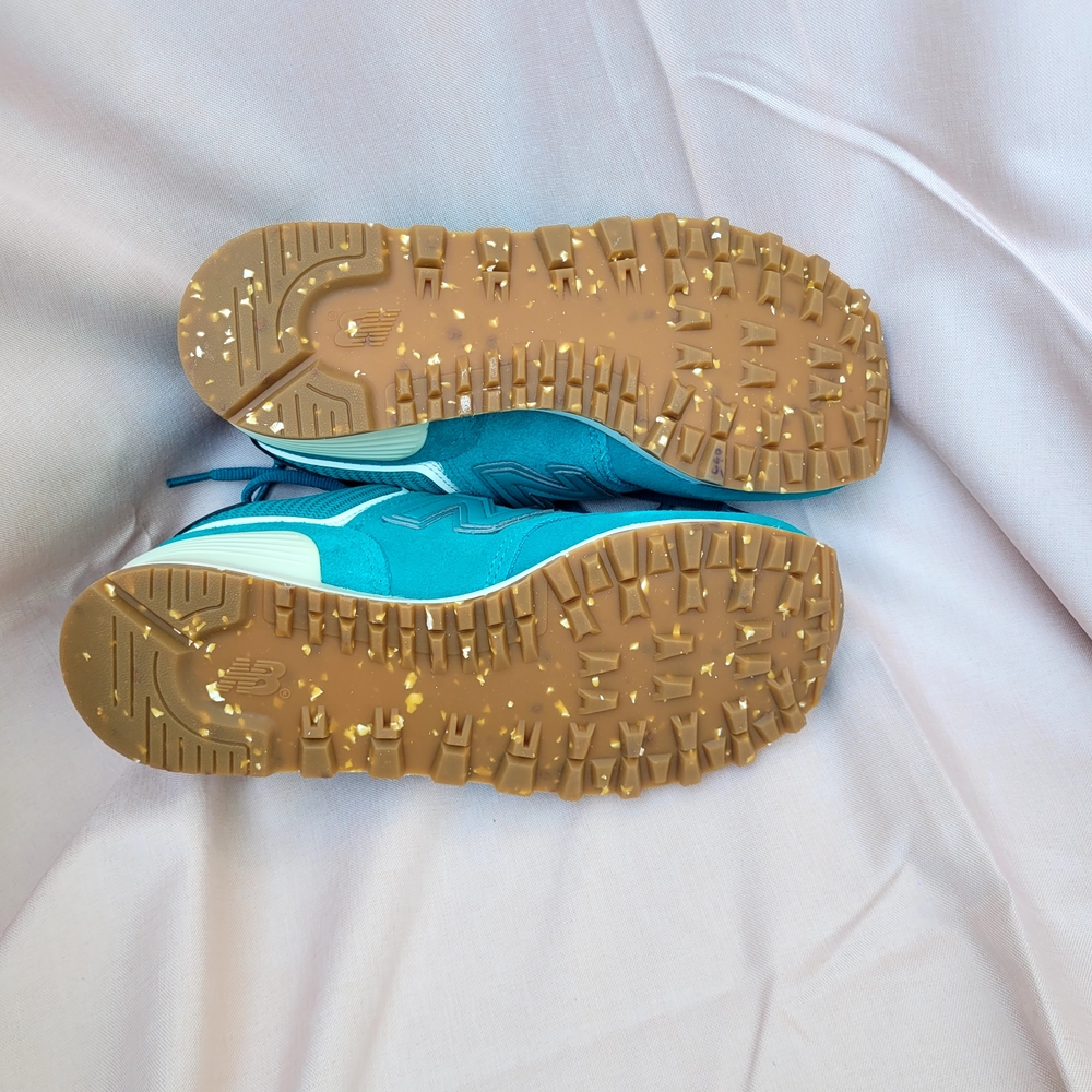 New Balance 574 Teal Athletic Shoes - Picture 5 of 11
